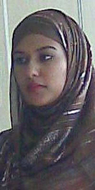 12P Hot muslim uni  slut from london 1