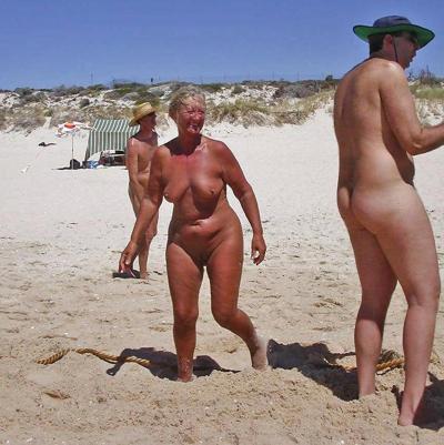 25P On the beach 6
