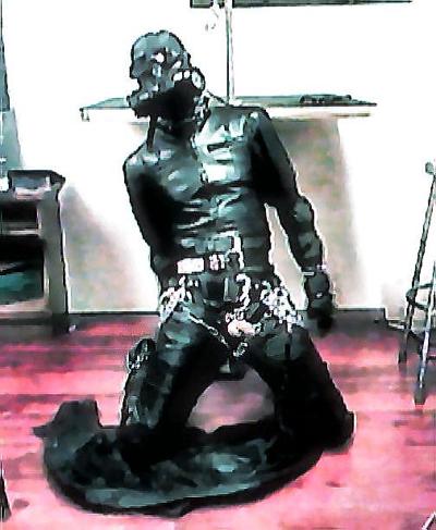 10P Leather Jerkoff Session 4