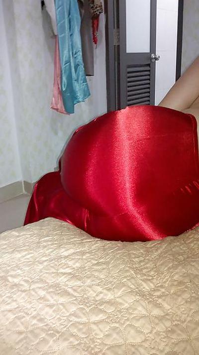 8P Pantalon en satin