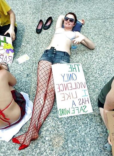 12P Drôle et étrange 23