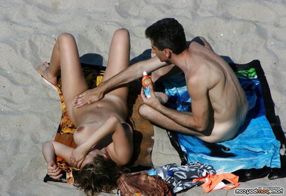 20P Sunbathing naked is what we like
