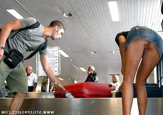 15P Upskirt No Pants 7