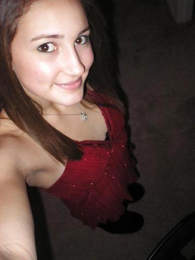 21P Two girls love to show their pussy ass and tits