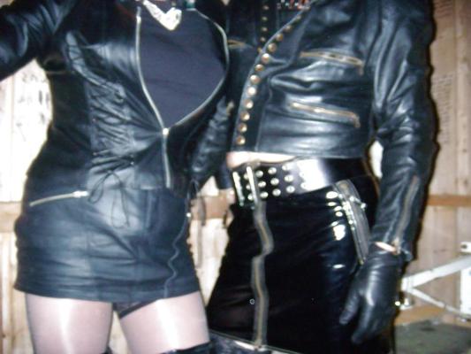 10P Me, Slottskogstransa in leather