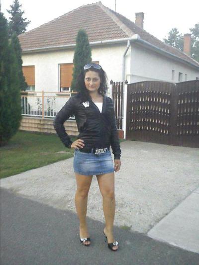 8P Filles gitanes hongroises