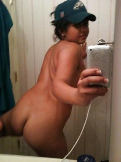 20P Busty Amateur Girl on Self Shot