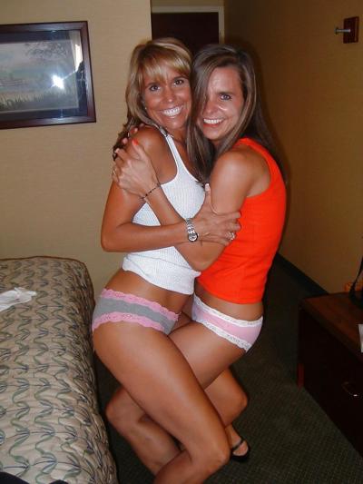 25P Amateur couple