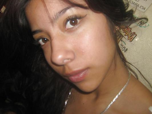 6P Chica latina