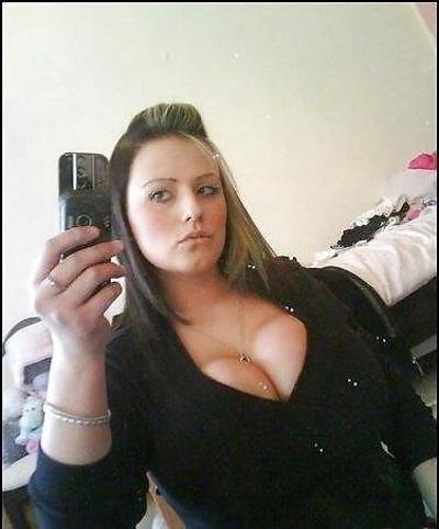8P Aléatoire Seins énormes