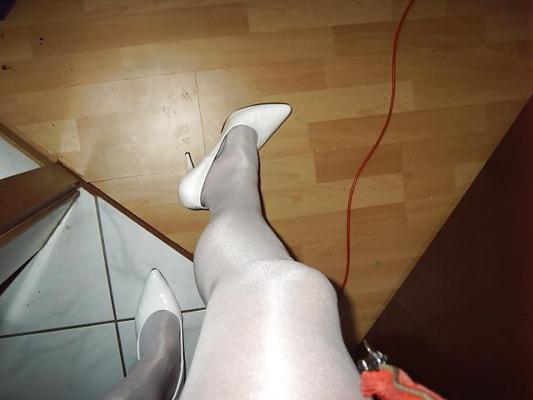 14P Strümpfe und High Heels