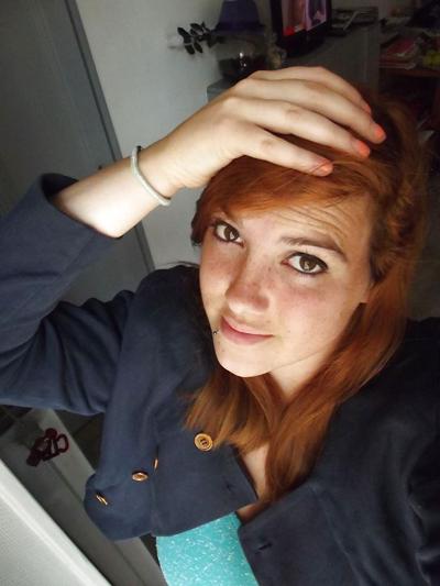 25P French Teen's Face Pics 
