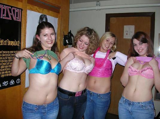 25P Bra Babes 79