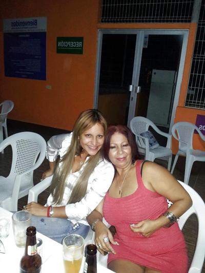 17P Sexy mature latin mom