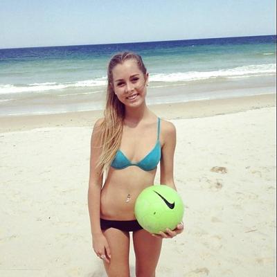 24P Girls in Bikinis 20