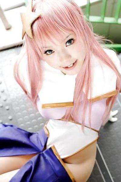 25P Cosplay sexy