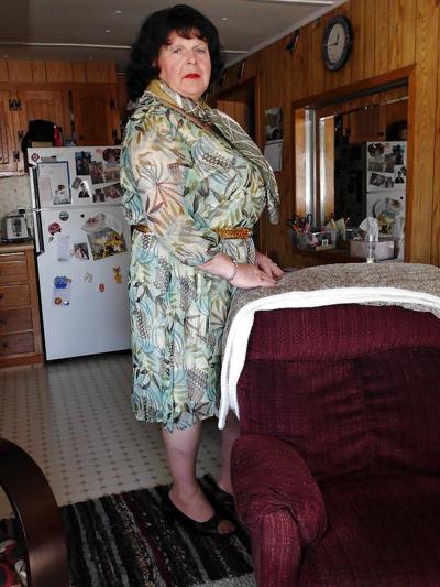 11P Mature crossdresser
