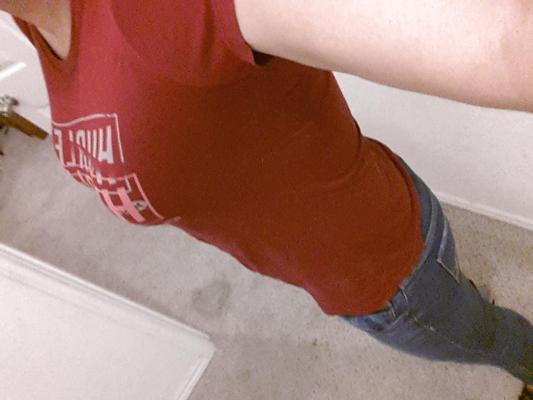 6P Would like to a sissy