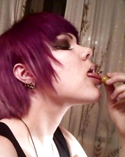 4P Erotic russian emo girl