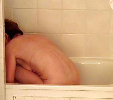 25P The Best of Exposed and Very Shy Wife Sandra