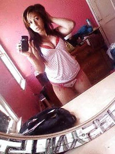 6P Latina with amazing tits