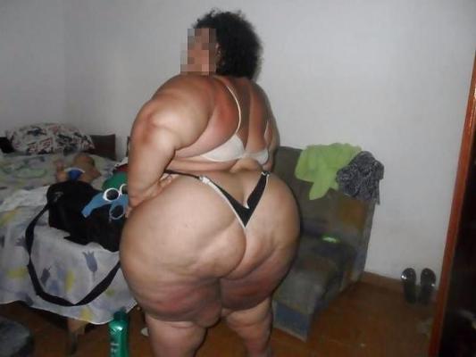 11P Mulher Fruta Pao