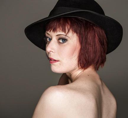 23P Girls With Hat