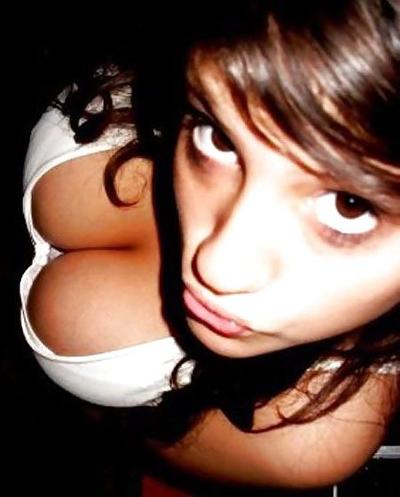 9P Facebook girls (non-nude)
