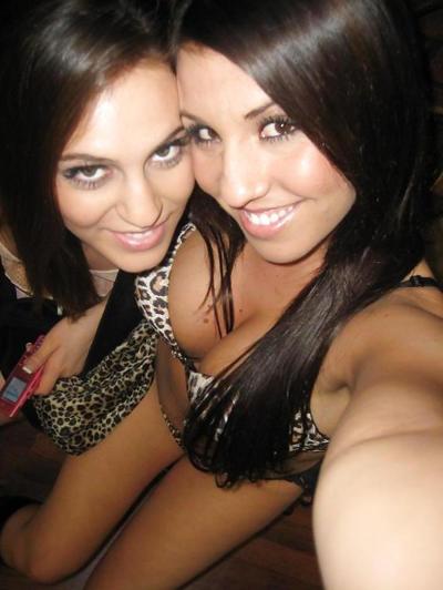 20P Clothed busty beauties 3 (non nude)
