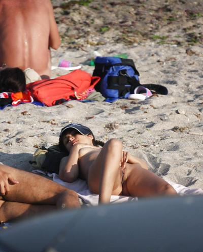 10P TheSandfly Awesome Beach Pussy!
