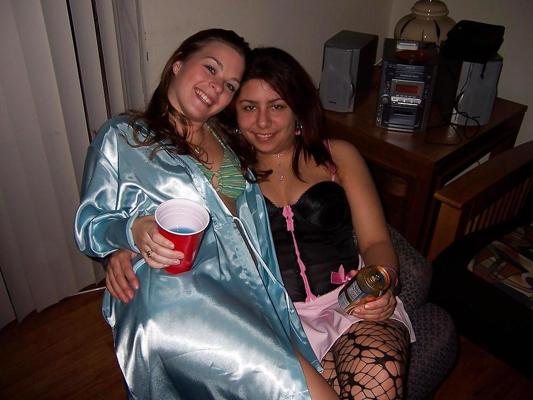 25P 2 or more girls in Satin robe or Kimono