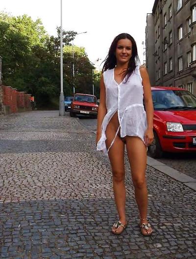 24P Is she forgot her slip 32.