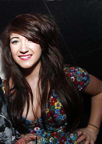 25P Facebook Whore Slag Bitch to Degrade Majorly