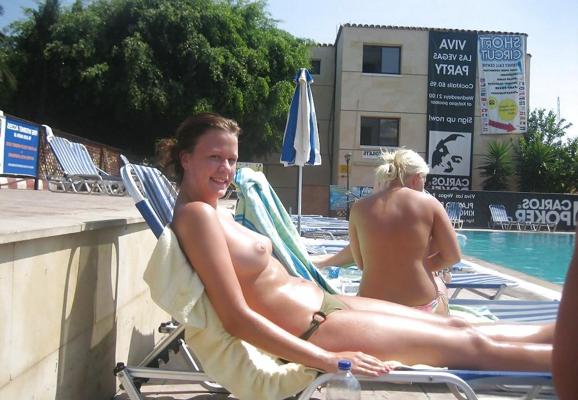 20P Naked beach 26.