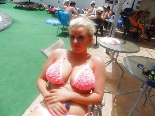 25P Hot irish chicks