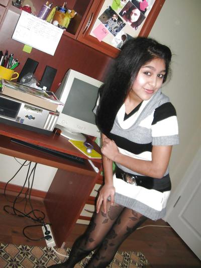 25P Turkish Girl in Black Pantyhose