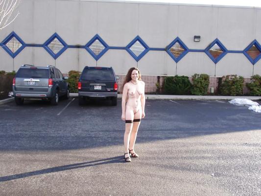 10P OohlalaXXX Public Nudity