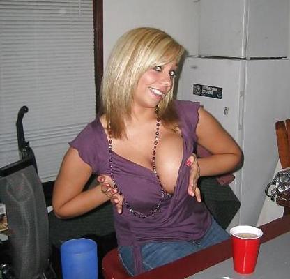 25P Even More Big Boob Amateur Cleavage