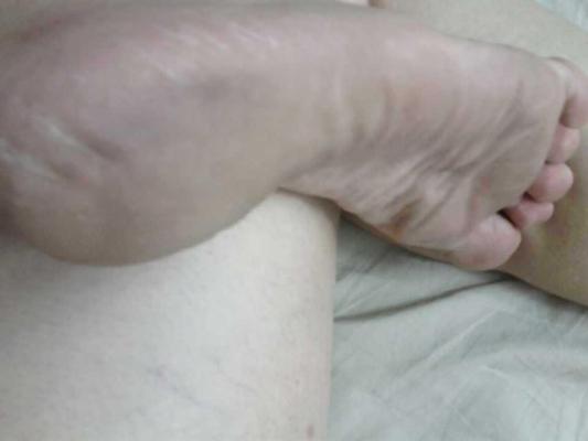 13P Foot fetish