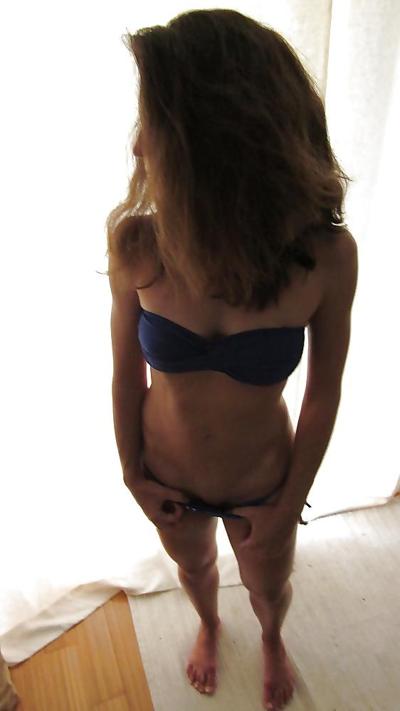 7P Petite sexy wife horny at home 