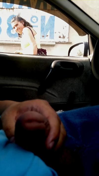 25P Flashing, exhibicionismo, mostrando el pene en la calle 9