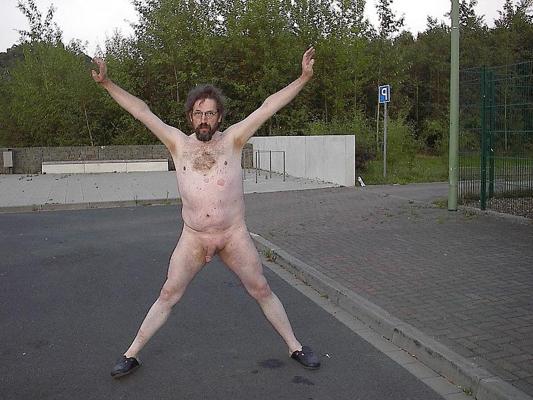 4P Nude on street 2