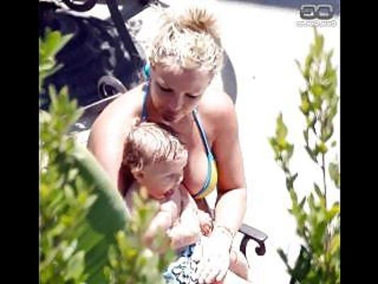 25P Britney Spears