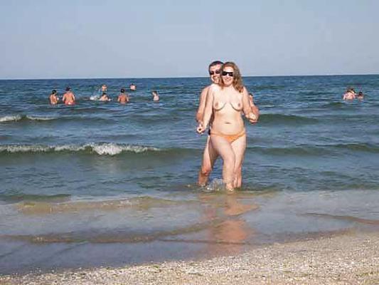 25P The beach 28