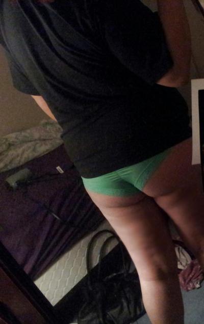 5P Bum and cleavage 