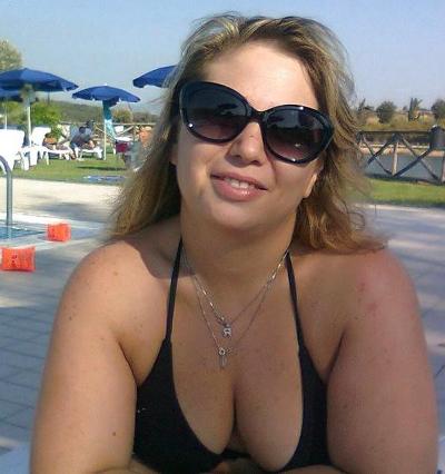 10P Roberta - Cute Nerdy Chick Who Likes To Tease Me 