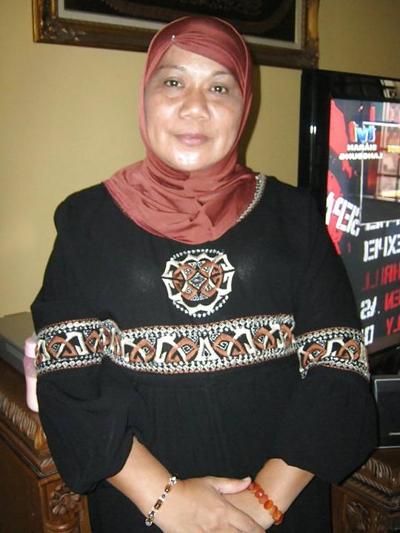 10P Asian granny webcam