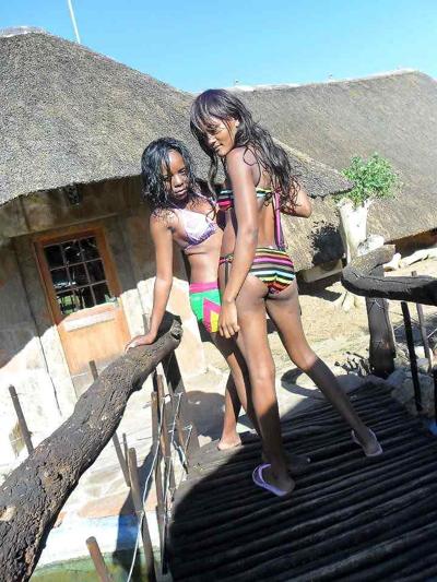 25P Amateur African Teens (NoN-Porn) by DarKKo