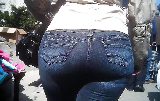 13P Arabe au gros cul en jeans