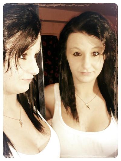 8P German Girl